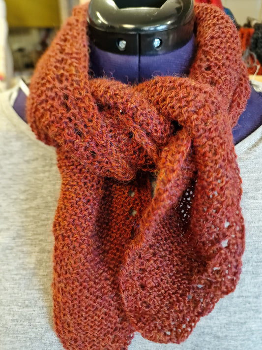 Lite pynteskjerf i alpakka