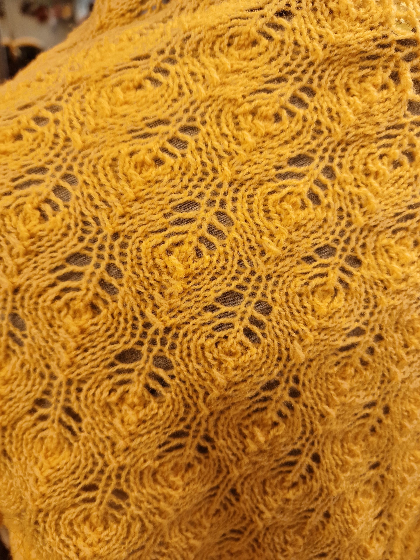 Nydelig vårsjal/skjerf.