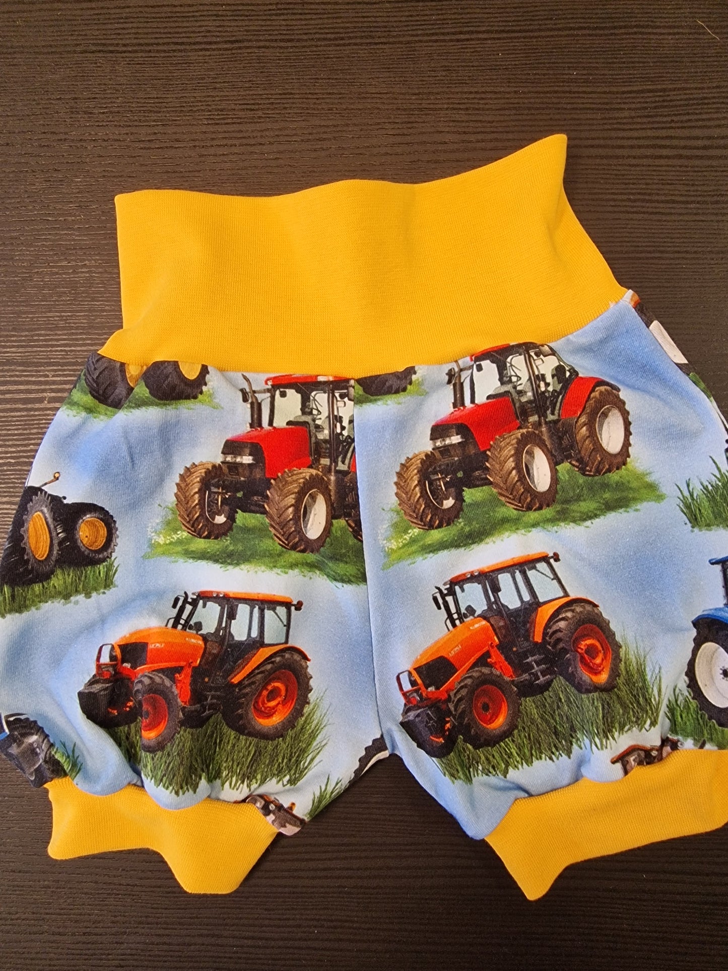 Shorts med traktor