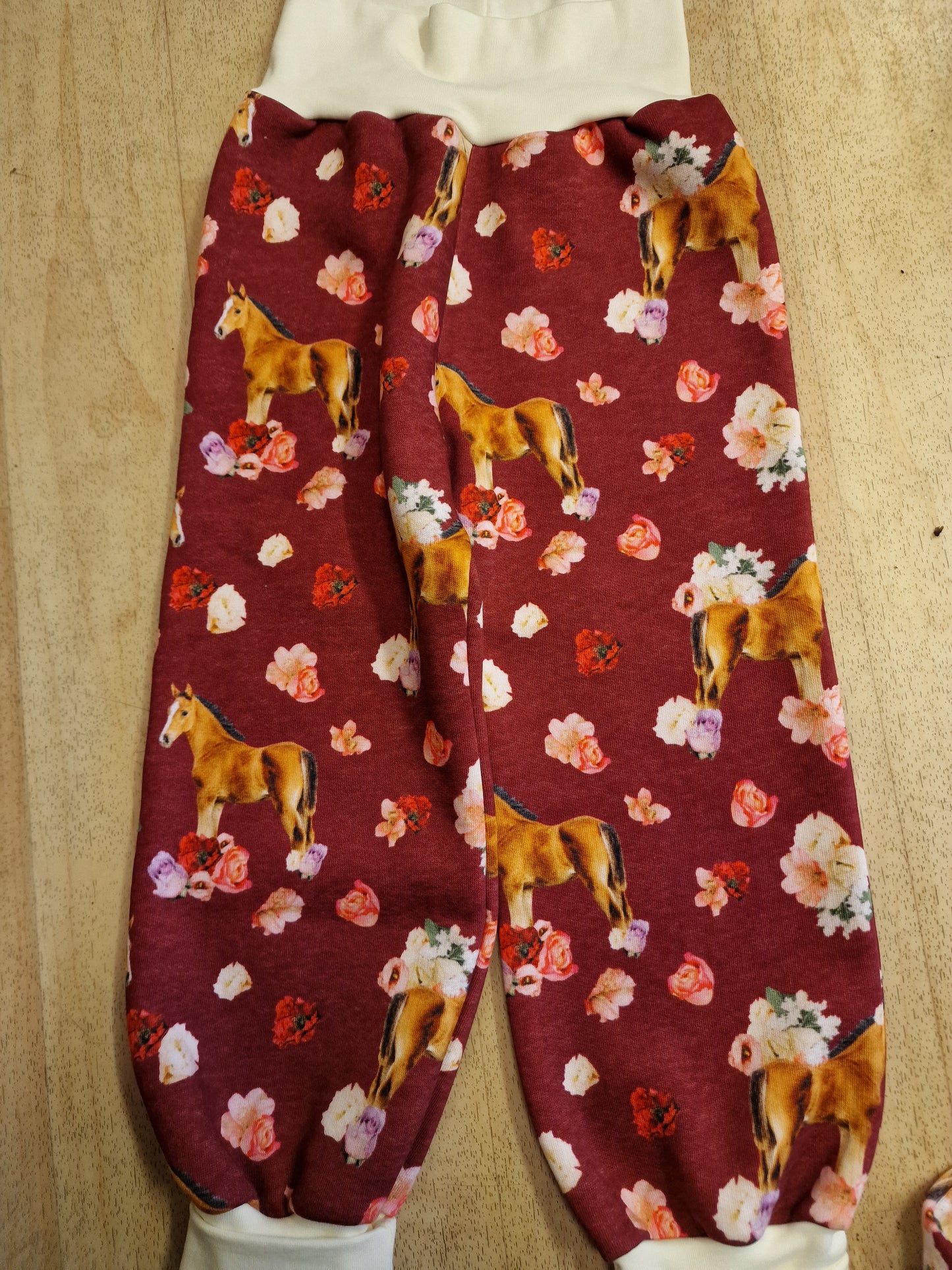 Sett med hester. str. 110