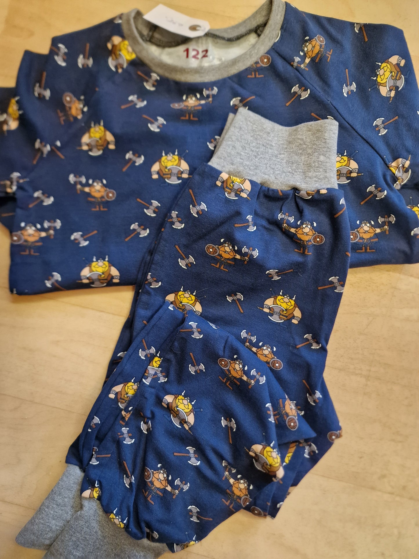 Genser og bukse i jersey