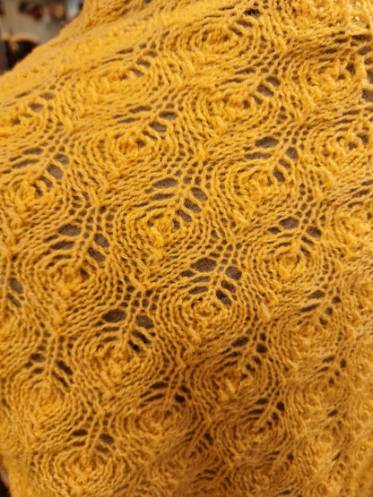 Nydelig vårsjal/skjerf.