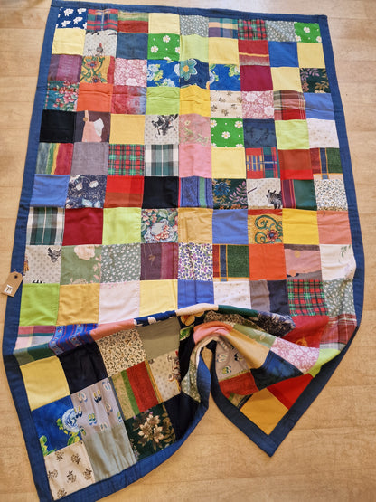 Quiltet tepper i firkanter.