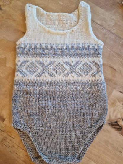 Baby body i 2 størrelser