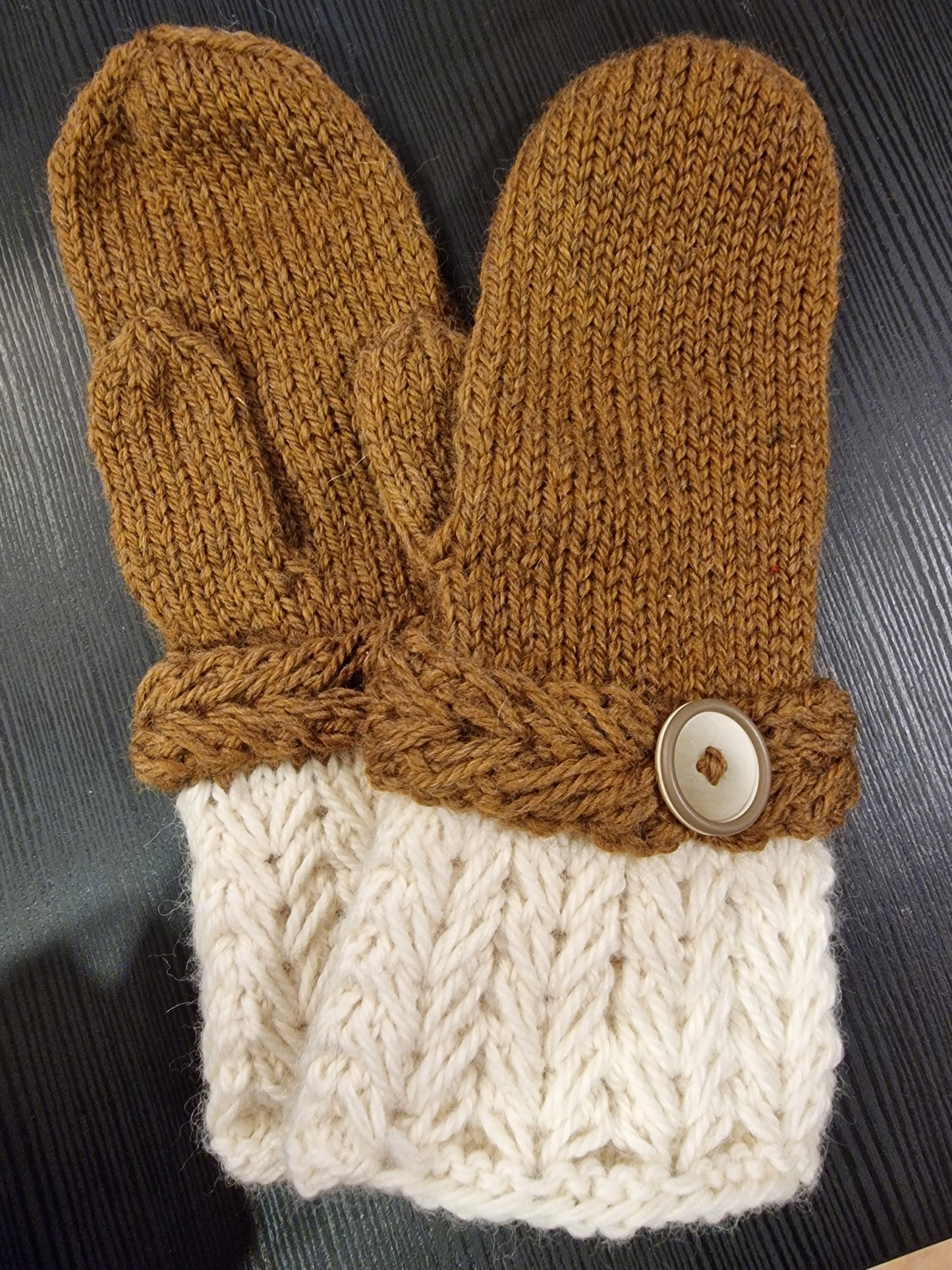 Benediktes pynte votter.