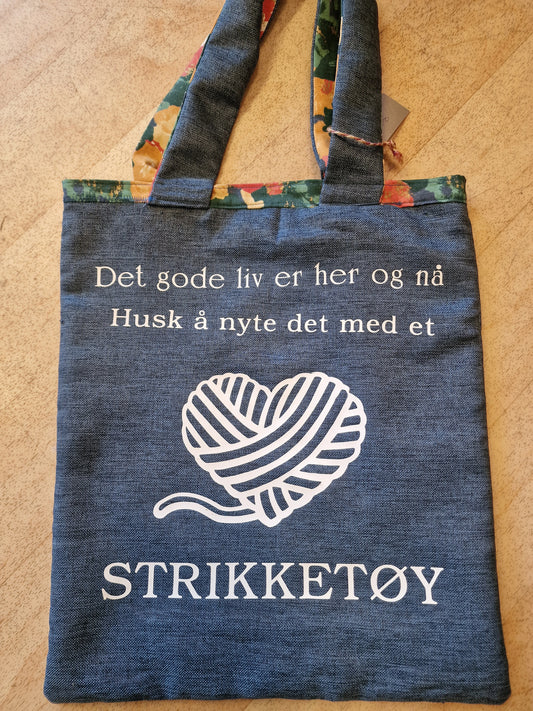 Strikkeveske blå.