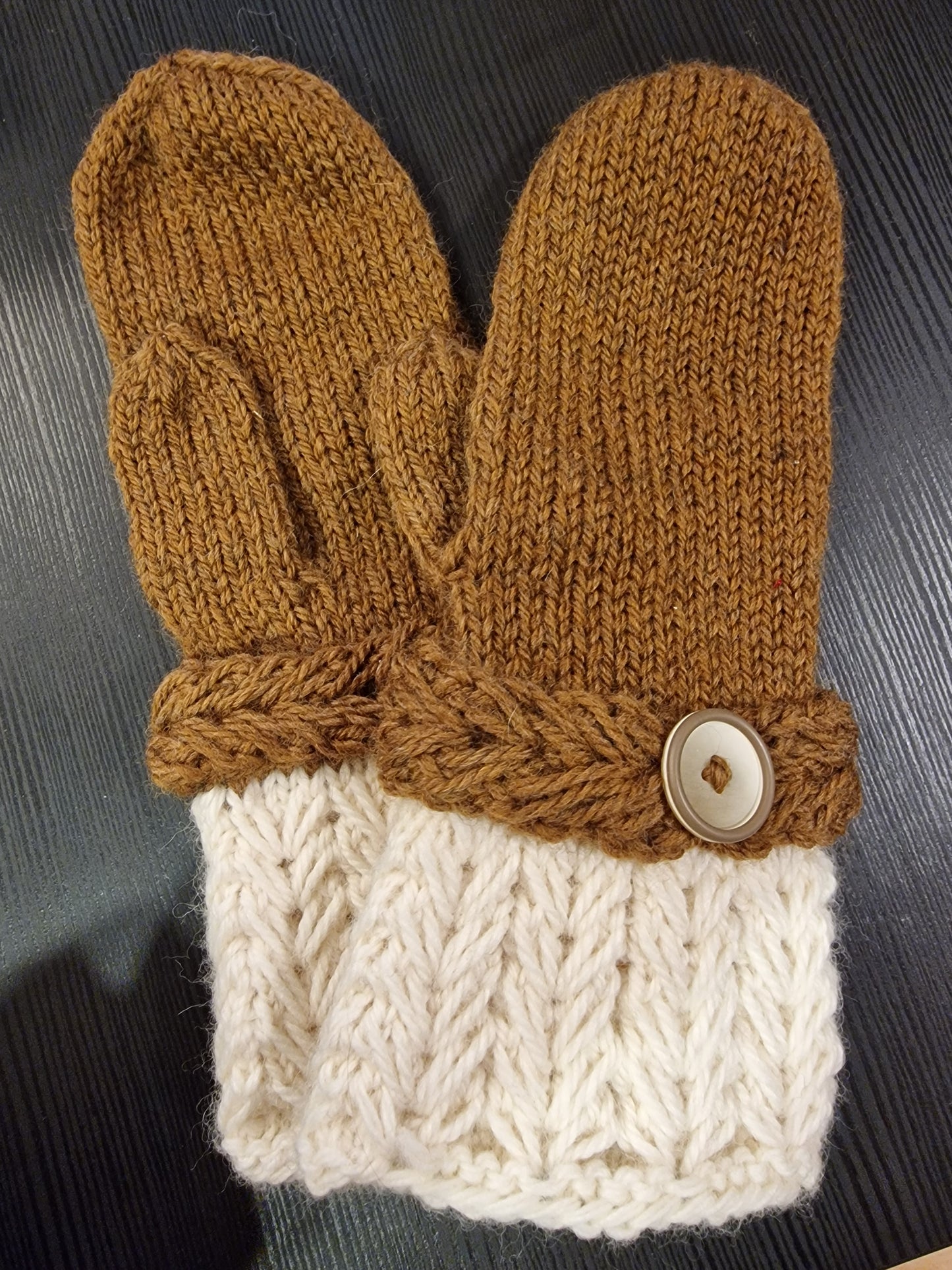 Benediktes pynte votter.